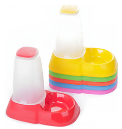 [3502] BEBEDERO C/TOLVA X 1.5 Lts. (27x17.5x23 cm)